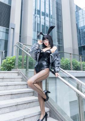 女人的下面的黑毛长什么样_高清高清完整版